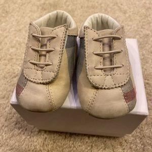 Burberry Crib Booties